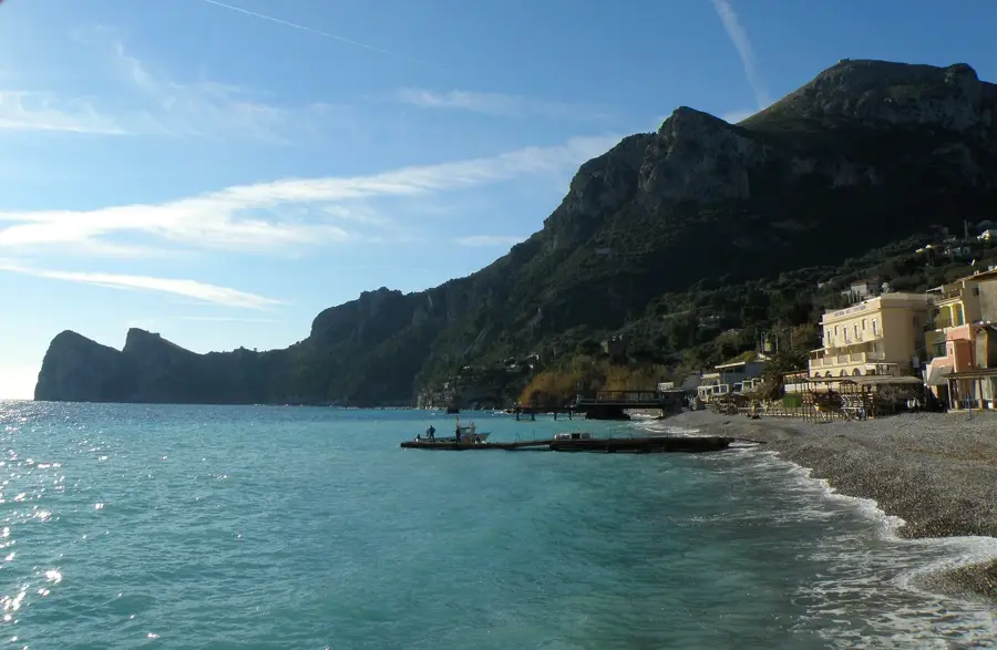 Marina del Cantone