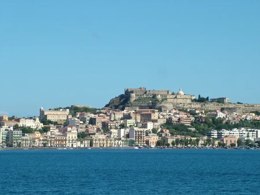 Milazzo — Granatari (Olaszország)
