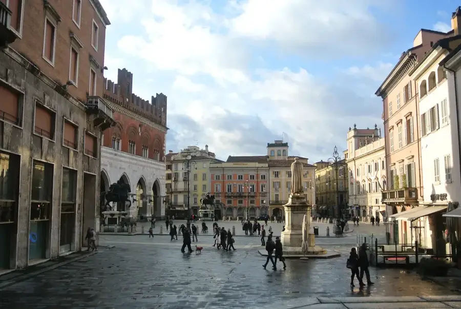 Piacenza — Etsch (Italien)
