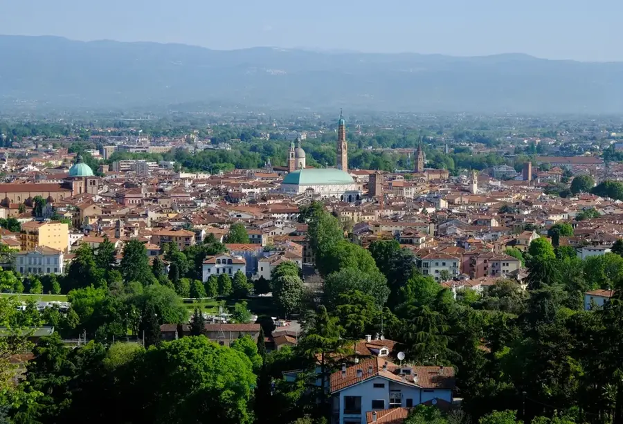 Vicenza ipari övezet — Ferrara (Olaszország)