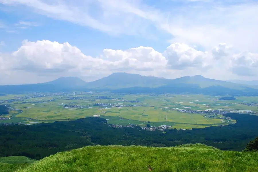 Parcul Național Aso-Kujū — Kitakyushu (Japonia)