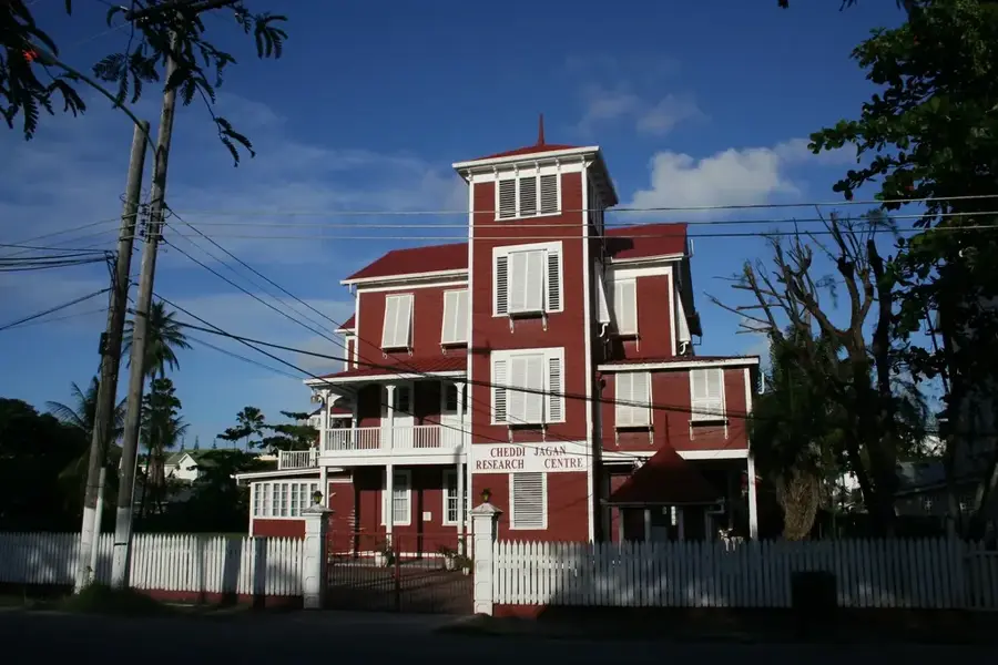 Red House (Kamana Court)