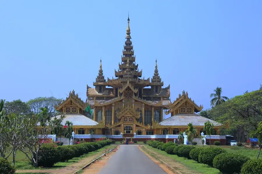 Palatul Kanbawzathadi — Bago (Myanmar (Birmania))