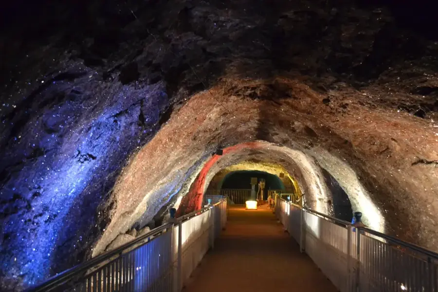 Khewra sóbánya — Pothohar-fennsík (Pakisztán)