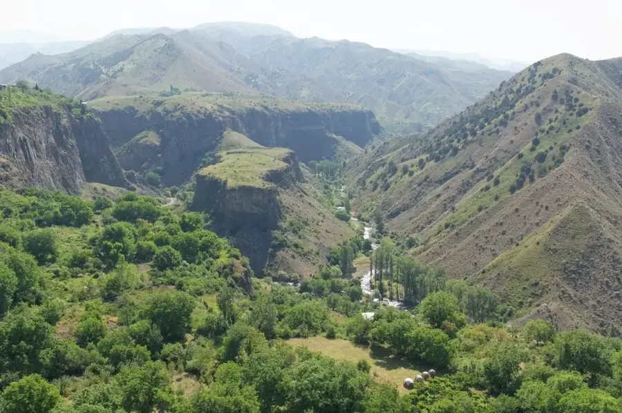 Khosrov Forest — Aras River (Armenia)