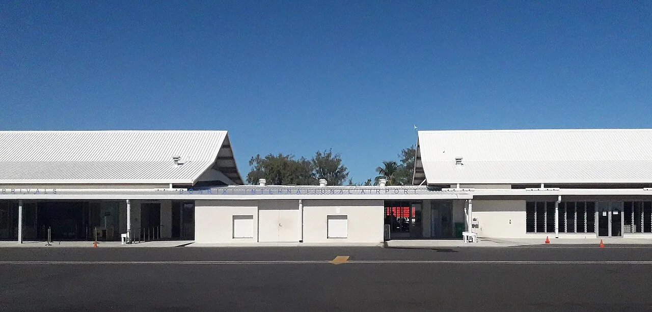 Parcul solar Bonriki — Terminalul Aeroportului Bonriki (Kiribati)