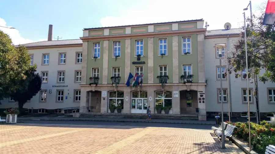 Komló