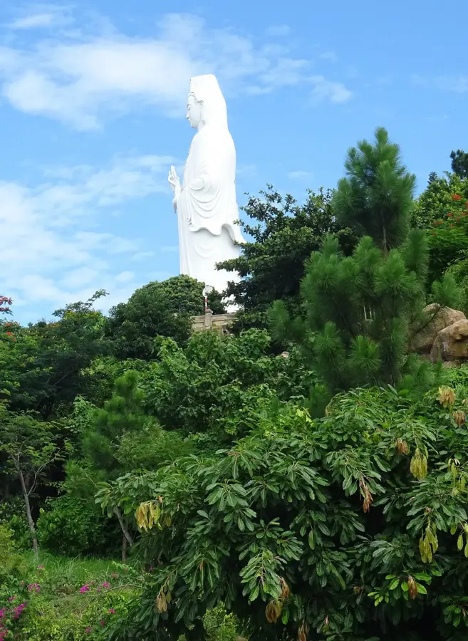 Doamna Buddha Da Nang — Hòa Liên (Vietnam)