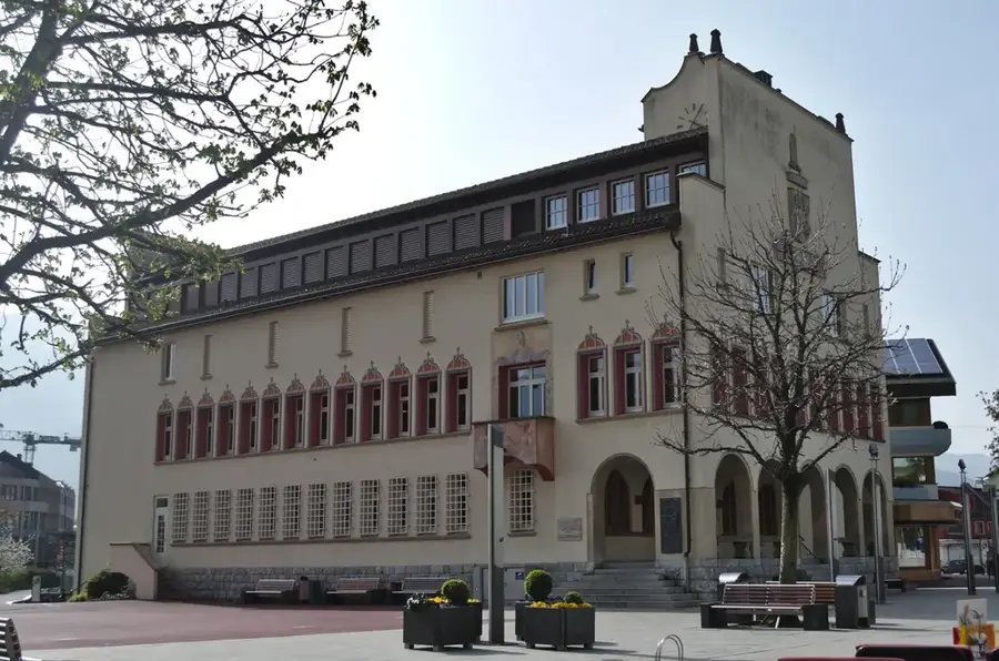 Dreischwesternhaus