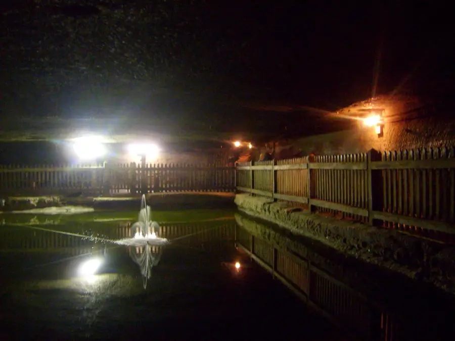 Cacica Salt Mine – city