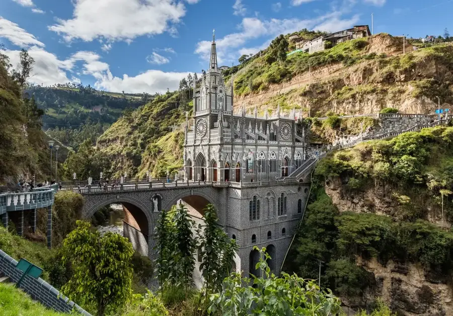 Sanctuarul Las Lajas — Tulcán (Ecuador)