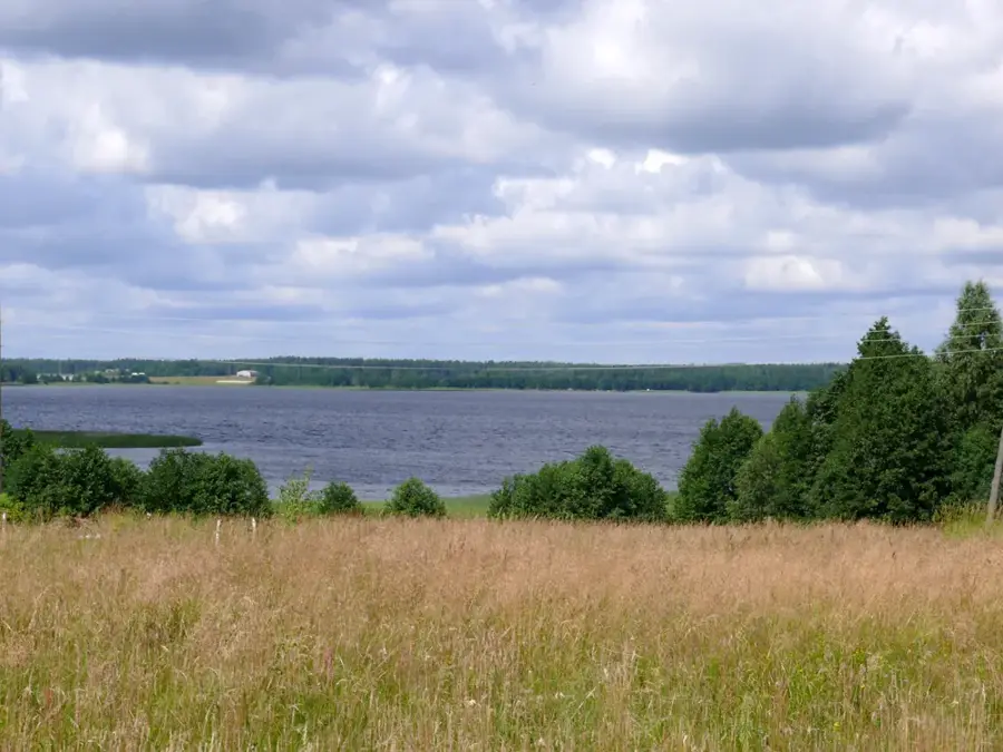 Usmas Lake