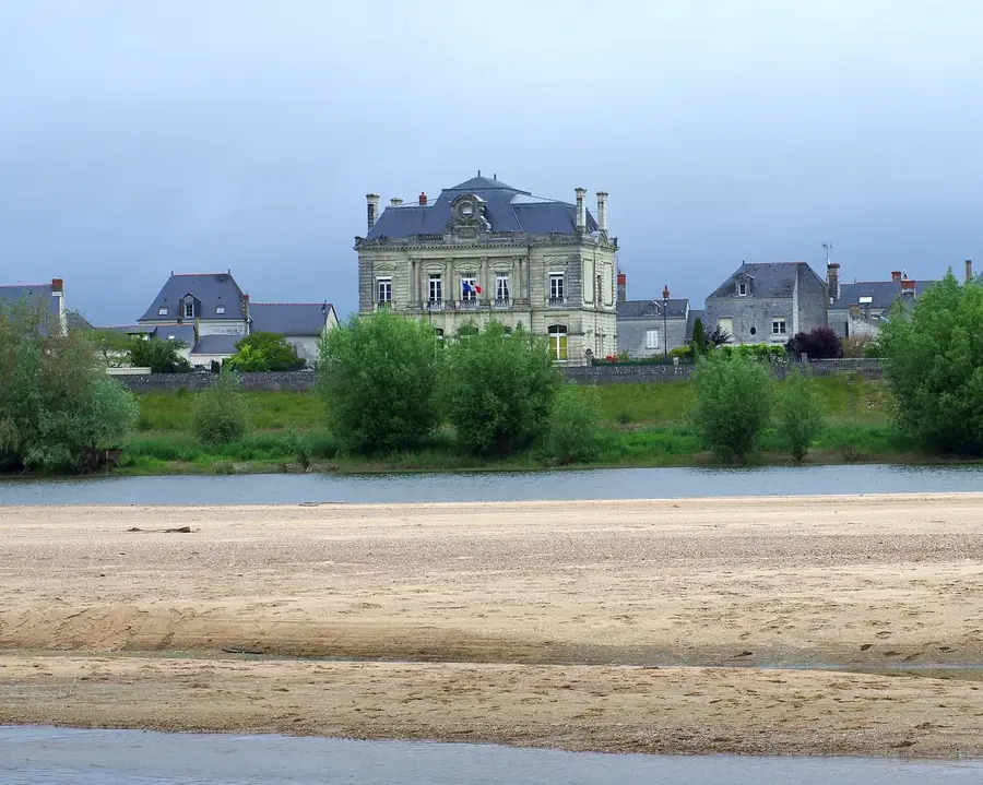 Les Rosiers-sur-Loire – Stadt