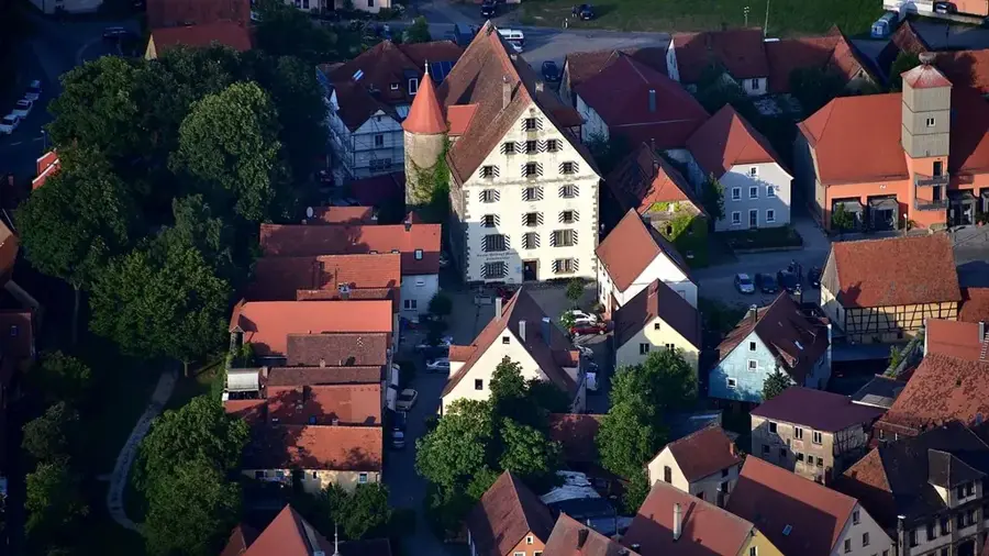 Leutershausen – city