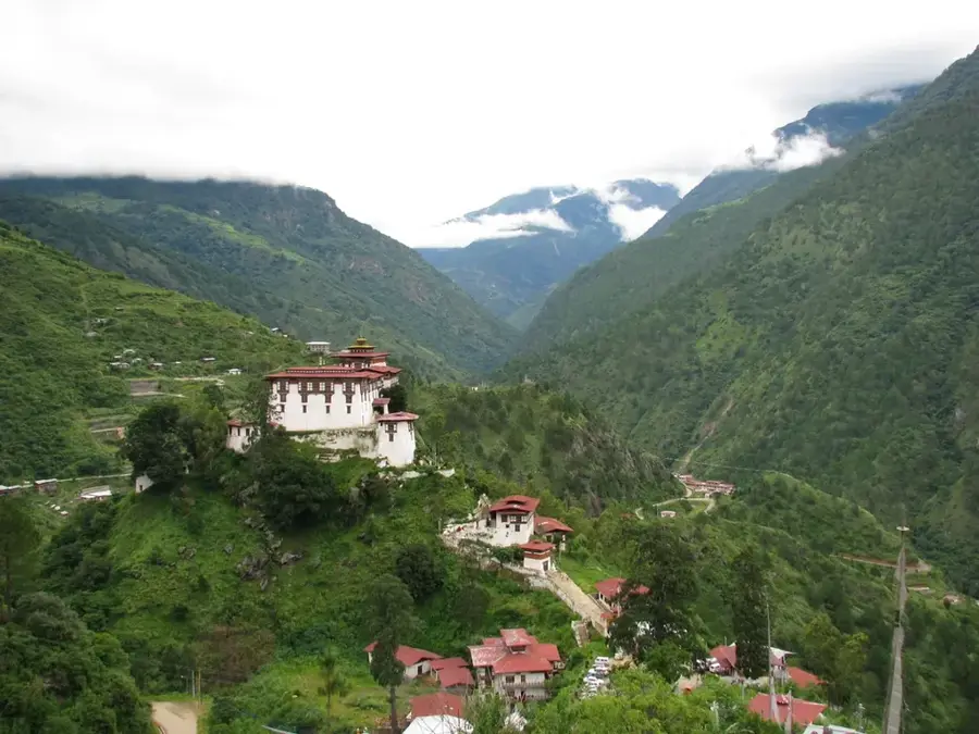 Valea Lhuentse — Lhuntse (Bhutan)