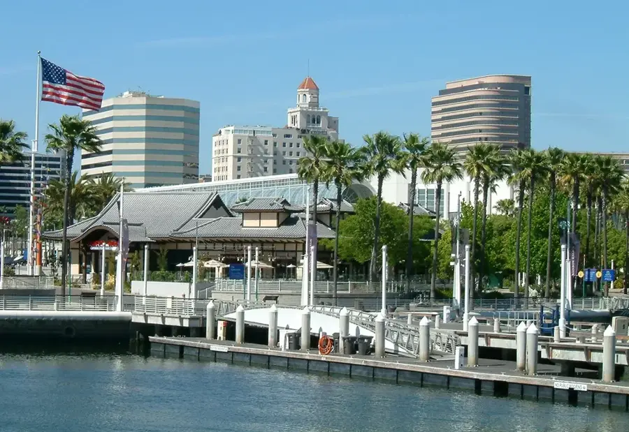 Long Beach — Antioch (USA)