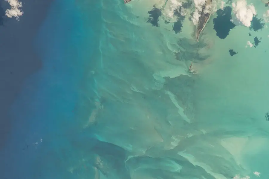 Stâncile atlantice din Long Island — Deadman's Cay (Bahamas)