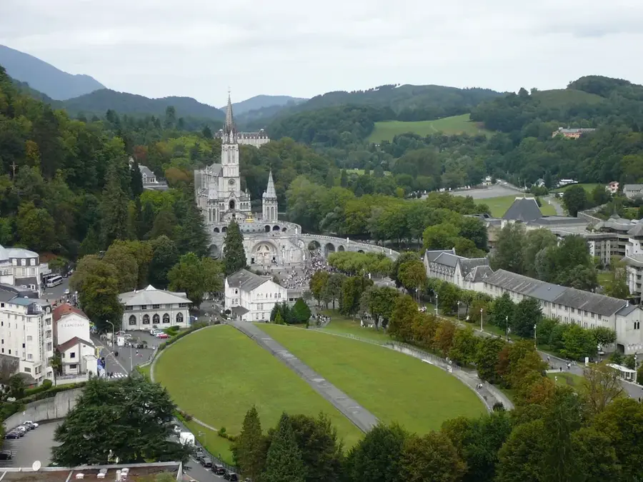 Lourdes-i Miasszonyunk Barlangja