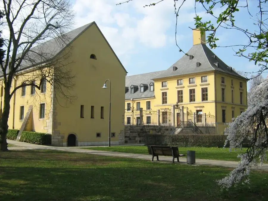 Schloss Bettemburg — Roeser (Luxemburg)