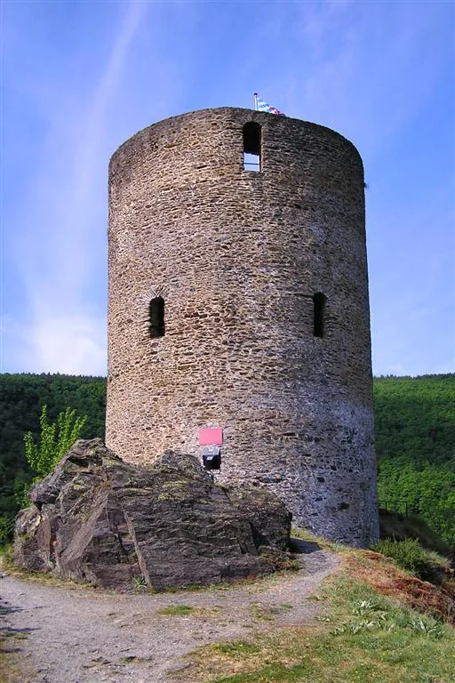 Castelul Esch-sur-Sûre — Dahl (Luxemburg)