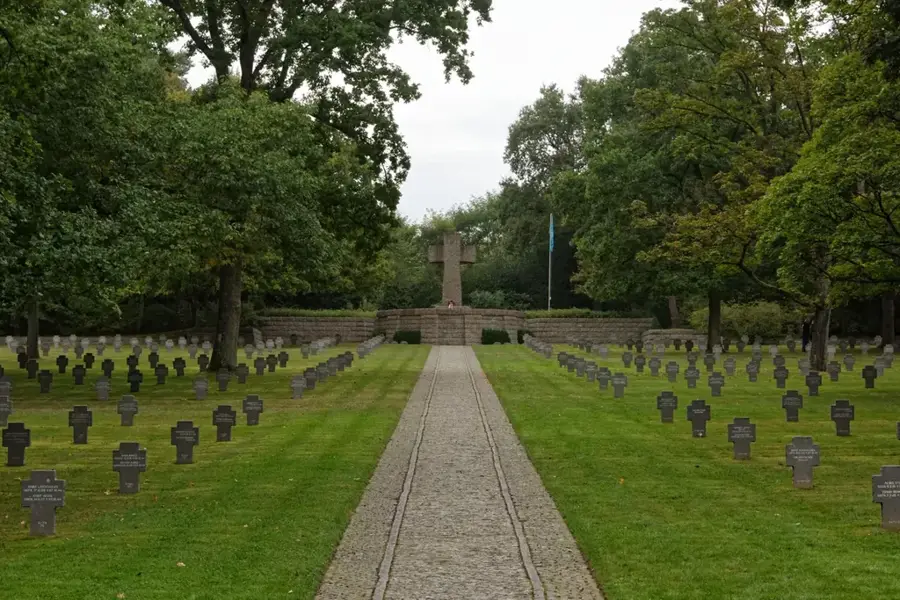 Deutscher Soldatenfriedhof Sandweiler — Lenningen (Luxemburg)