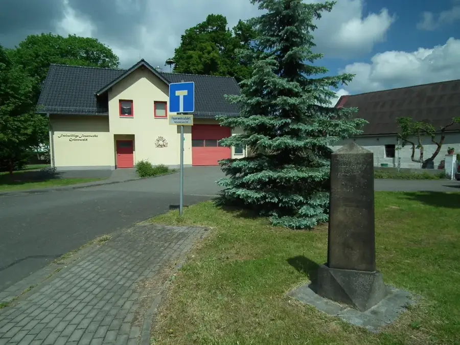 Grünewald — Historisches Tor Bourglinster (Luxemburg)