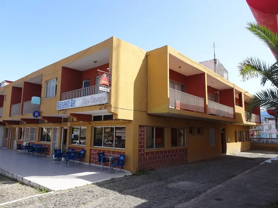 Câmpurile de porumb din interiorul insulei — Assomada (Capul Verde)