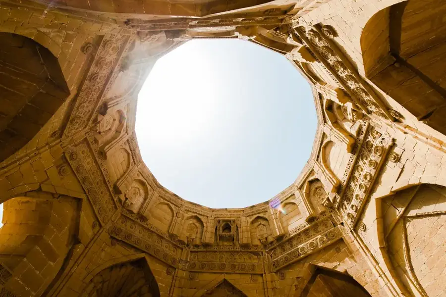 Necropola Makli — Shikarpur (Pakistan)