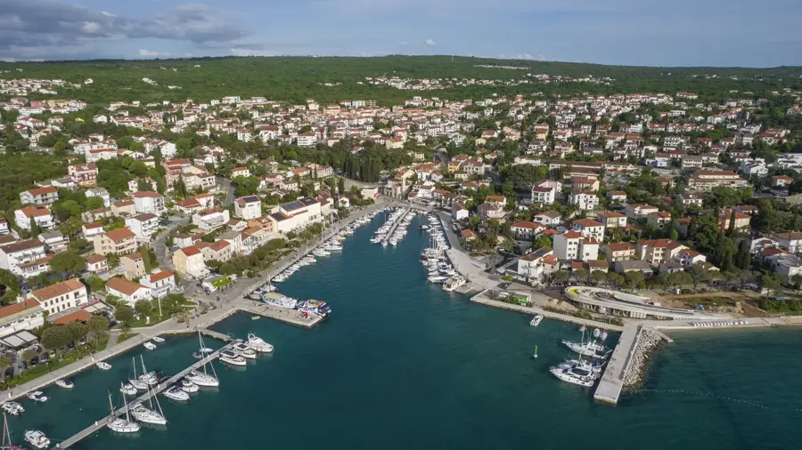 Malinska (Krk) — Opatija (Croația)