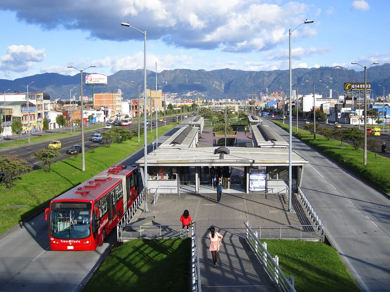 Maloka Museo Interactivo — Torre Colpatria (Kolumbien)