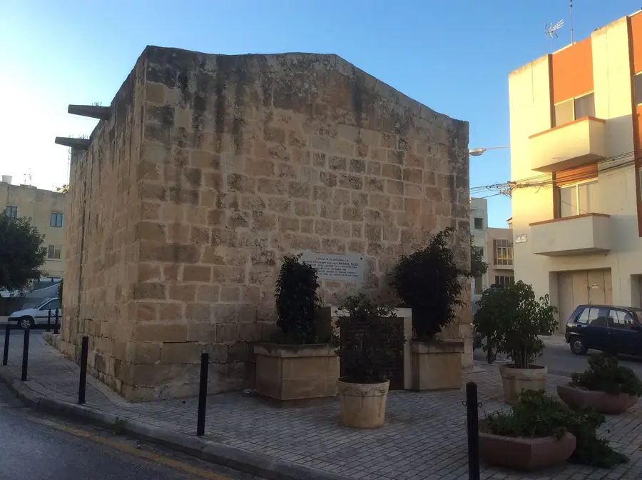 Il-Għollieqa Kamm — Ħamrun (Malta)