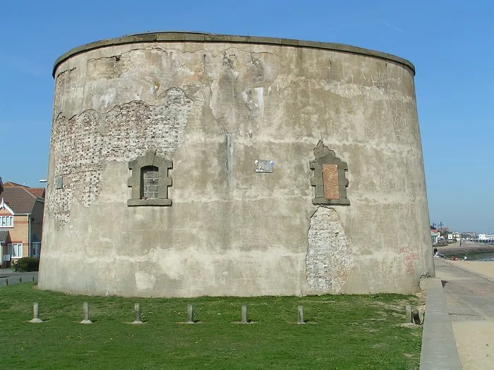 Martello-torony — Maron-templom (Sierra Leone)