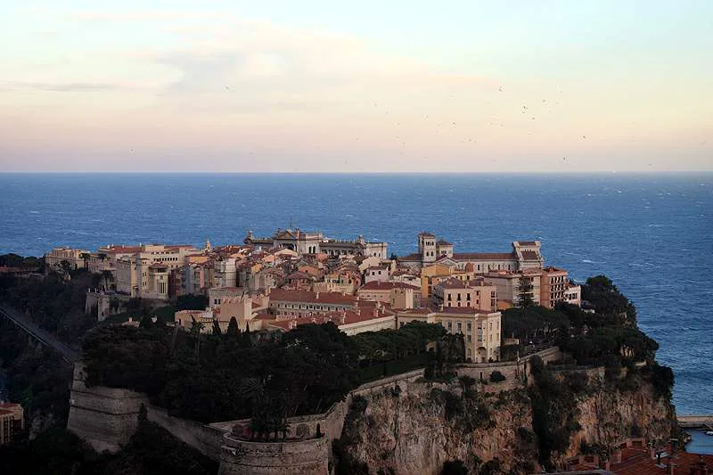 Portul Fontvieille — Capul Fontvieille (Monaco)