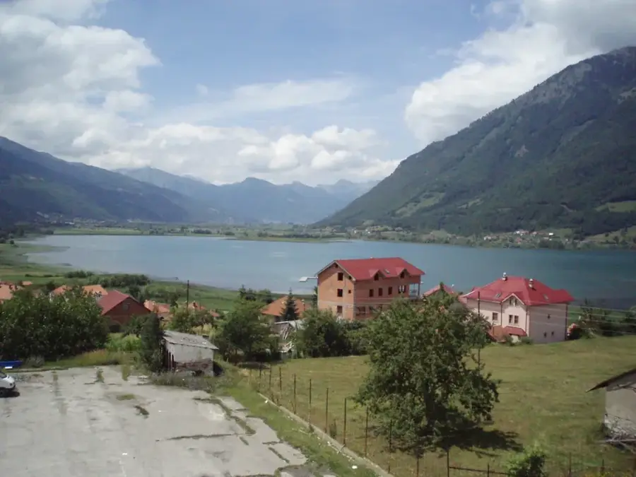 Lacul Plav