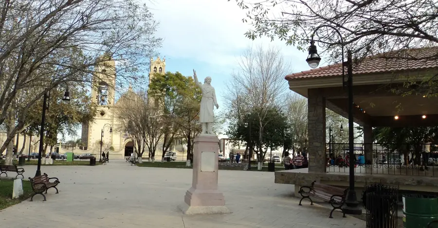 Rafinăria Cadereyta — Catedrala din Monterrey (Mexic)