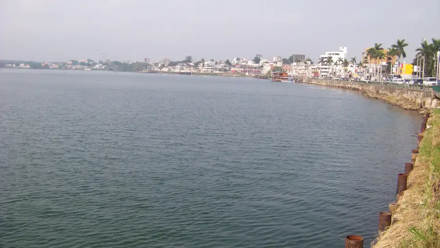 Hafen von Tuxpan — La Pesca (Mexiko)