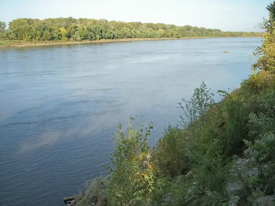 Missouri River — Gateway Arch (USA)