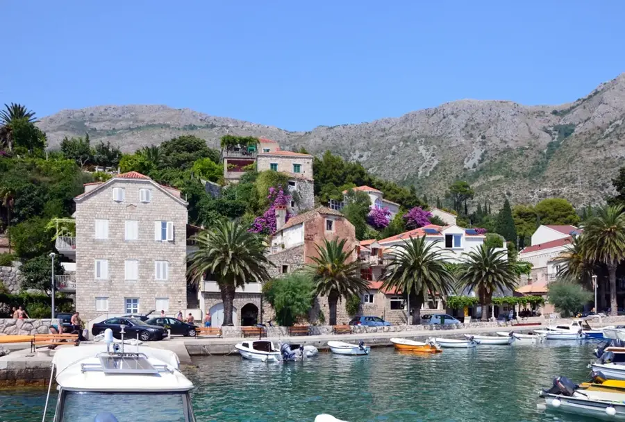 Mlini — Korčula (Horvátország)