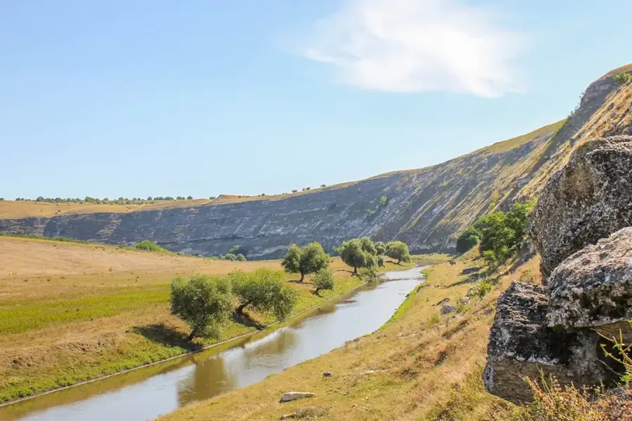 Ivancea Landscape Reserve — Molovata Cliffs (Moldova)