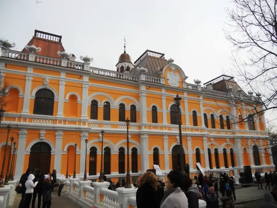 Manuc Bei Mansion — Hîncești (Moldova)