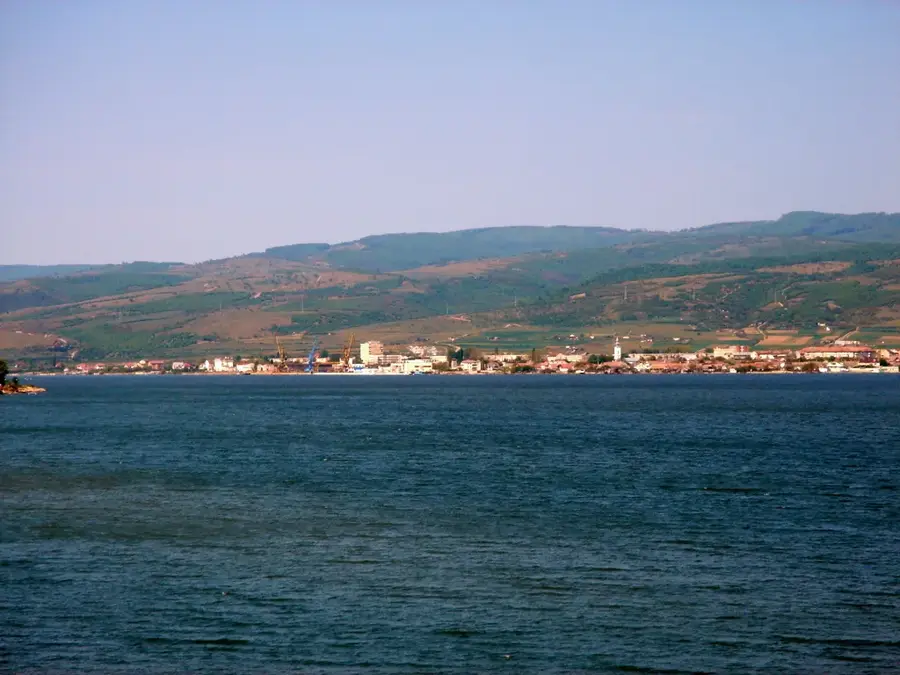 Neumoldowa – Stadt