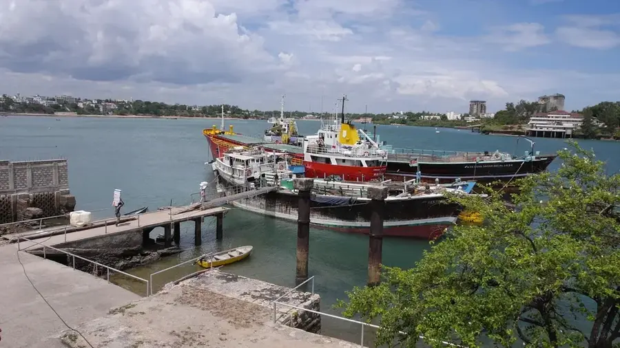 Hafen von Mombasa — Fuensalida (Spanien)