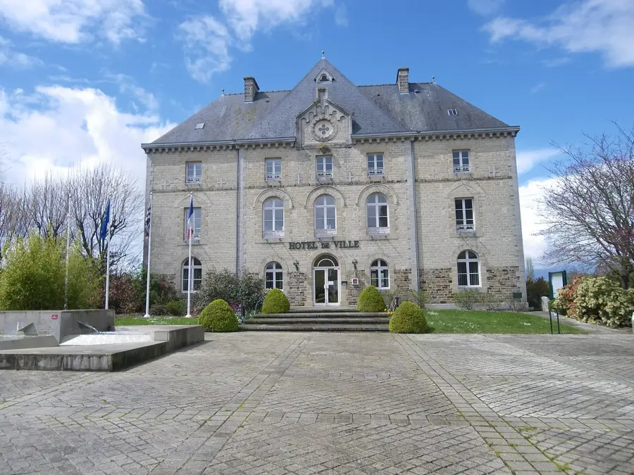 Montauban-de-Bretagne – Stadt