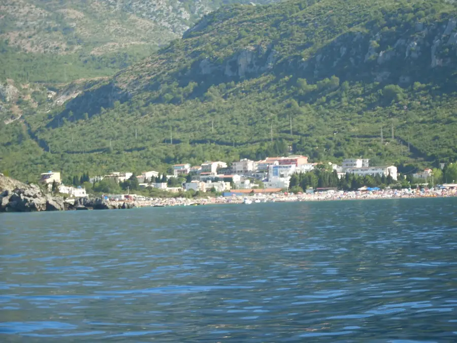 Canj — Peștera Lipa (Muntenegru)