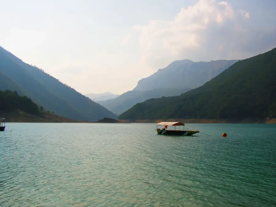 Lacul Piva — Canionul Nevidio (Muntenegru)