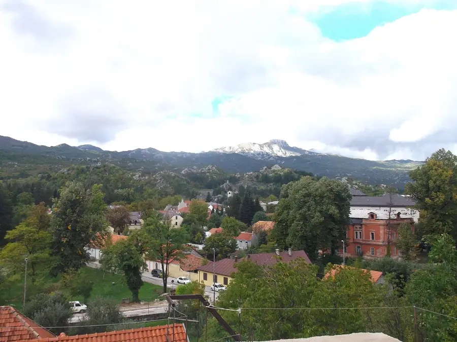 Peștera Lipa