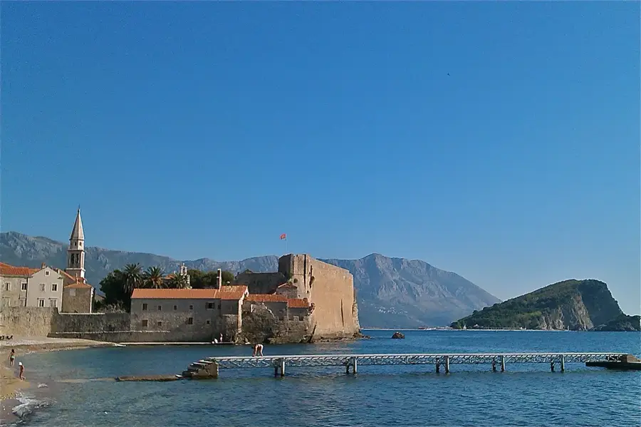 Orașul vechi din Budva — Podișul Miločer (Muntenegru)