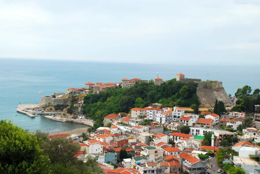 Ulcinj — Peștera Lipa (Muntenegru)