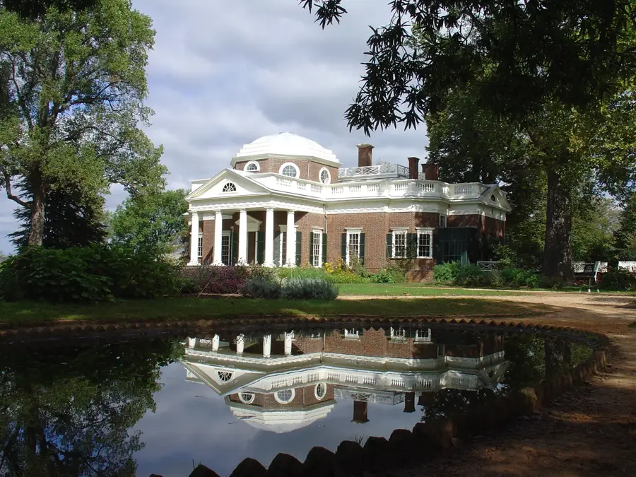 Monticello — Williamsburgul Colonial (Statele Unite)