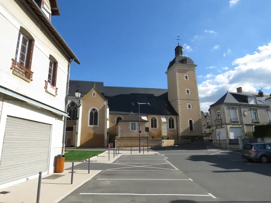 Montval-sur-Loir – Stadt